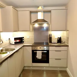 Lovely 2- Bedroom In Apartment Belfast