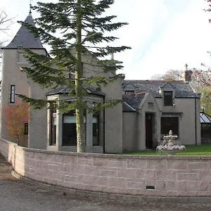 Amazing 4 Bed Scottish Baronial Style House Holiday home Westhill